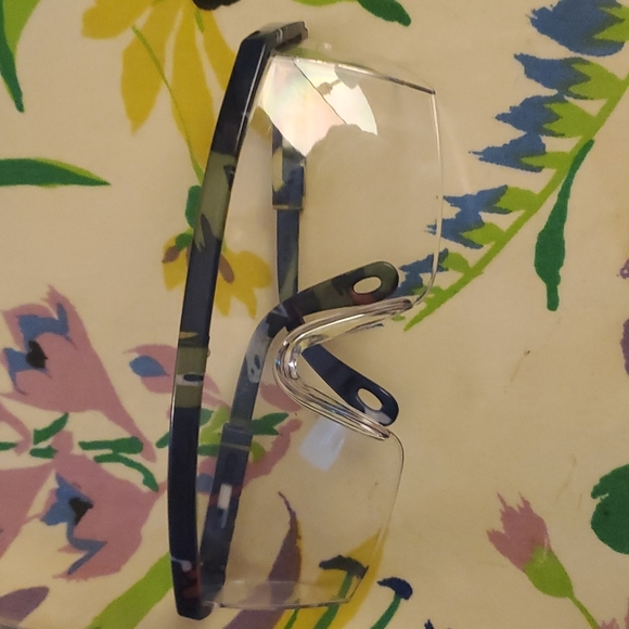 Integra safety glasses - Picture 1 of 5